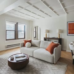 Luxury Designer Apartment 1202|Gold Coast/Old Town