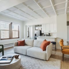 Luxury Designer Apartment 802| Gold Coast/Old Town
