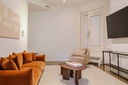 Designer Loft 3E | Heart of Gold Coast/River North - Image 5