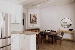 Designer Loft 2E | Heart of Gold Coast/River North - Image 4