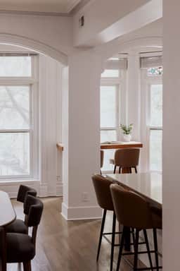 Designer Loft 2E | Heart of Gold Coast/River North - Image 5