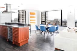 Luxury Designer Penthouse 3802 | Pool | Gold Coast - Image 4