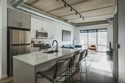 Luxury Penthouse COMBO 07/04 Terrace | River North - Image 3