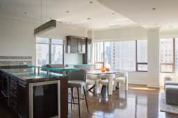 Luxury Designer Penthouse 3803 | Pool | Gold Coast - Image 4
