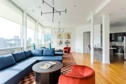 Unique Luxury Fulton Market Penthouse - Sleeps 32 - Image 2