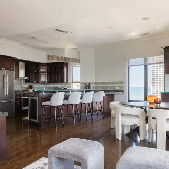 Luxury Designer Penthouse 3803 | Pool | Gold Coast - Image 1