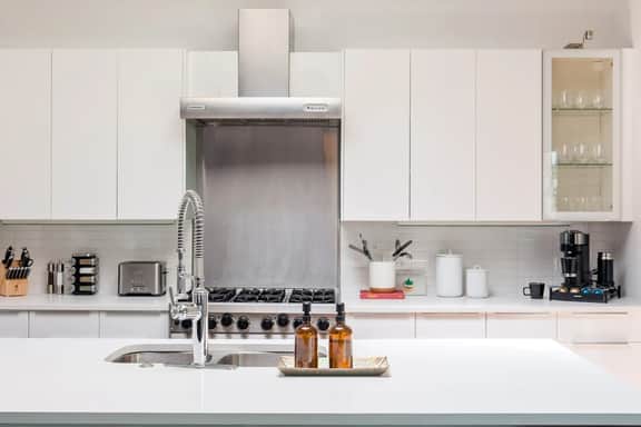 Luxury Penthouse Loft - Heart of Fulton Market - Image 4