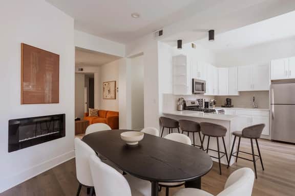 Penthouse Designer Loft 4W | GoldCoast/River North - Image 5