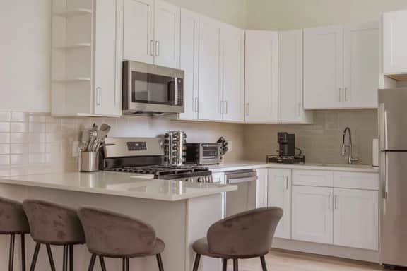 Penthouse Designer Loft 4W | GoldCoast/River North - Image 4
