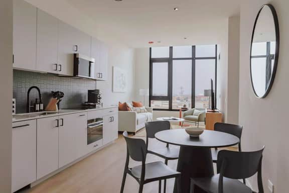 Luxury Penthouse Collection PH3 - Fulton Market - Image 2