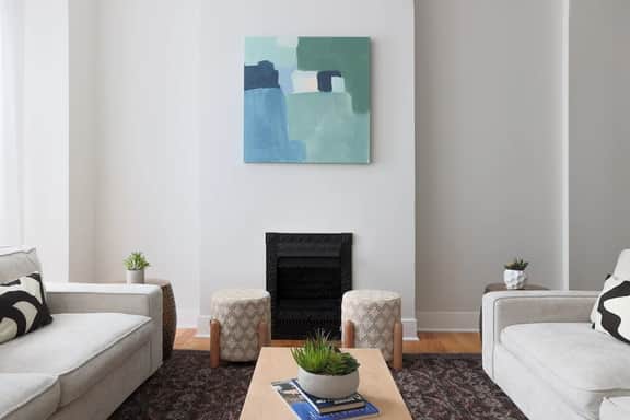 Luxury Two-Level Townhouse | Patio | Lincoln Park - Image 3