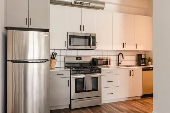 Luxury Designer Penthouse Loft 502 | River North - Image 4