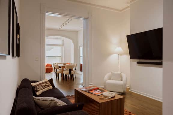 Designer Loft 2W | Heart of Gold Coast/River North - Image 5