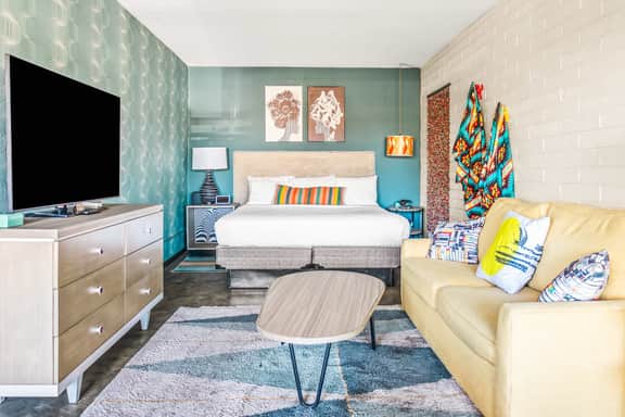 The Egyptian - Retro Modern Motel - Room 203 - Image 4