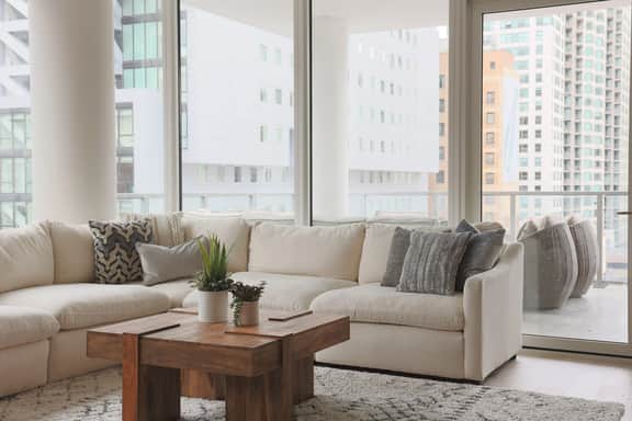 Luxury Loft Collection 03 - Terrace - River North - Image 3