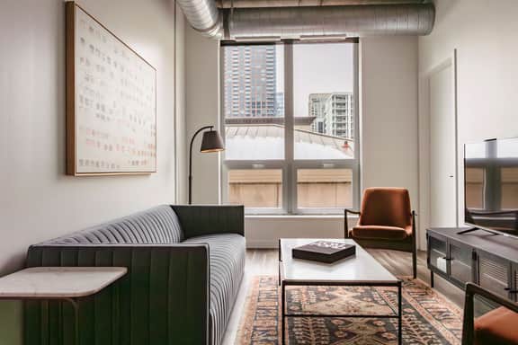 Luxury Designer Loft 202 | River North - Image 4
