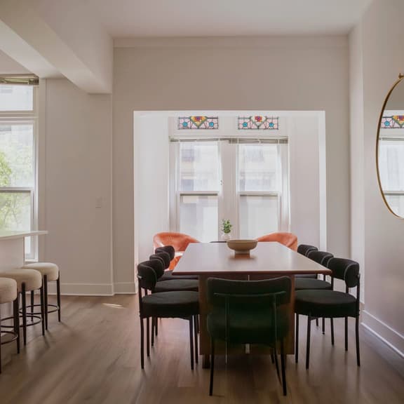 Designer Loft 3W | Heart of Gold Coast/River North - Image 1