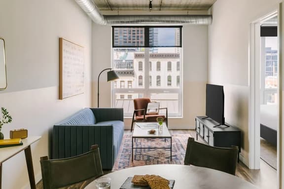 Luxury Designer Penthouse Loft 502 | River North - Image 1